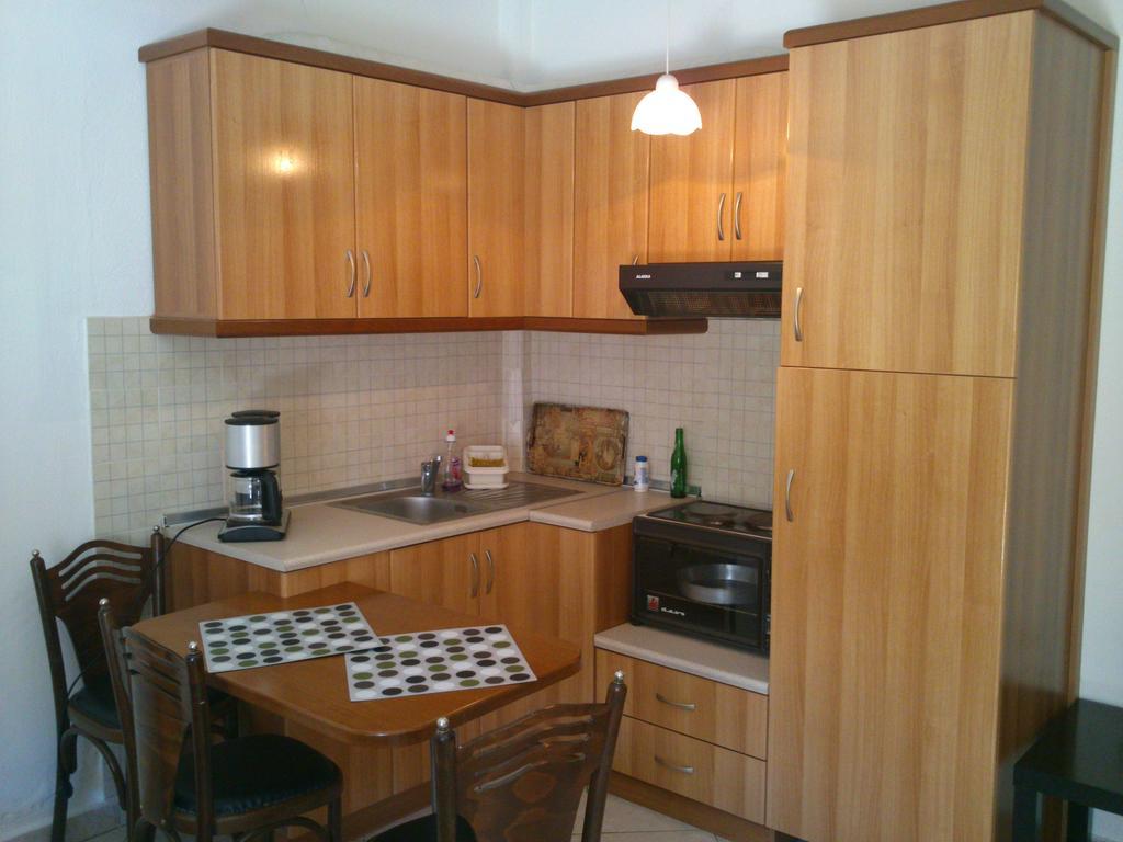 Gkoloi Studios & Apartments Kalyves Polygyrou Room photo